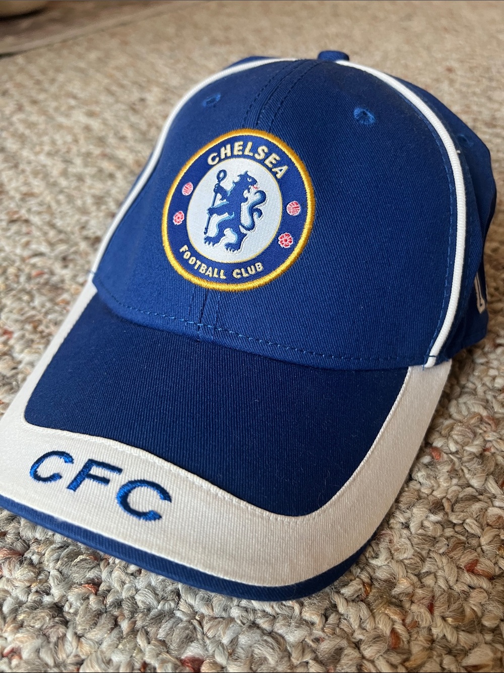 Chelsea Football Club Blue & White Baseball Cap - Hazard #10